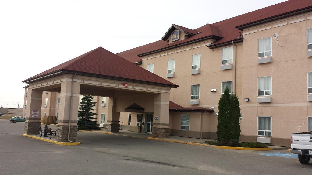 Quality Inn & Suites Yorkton Exteriör bild